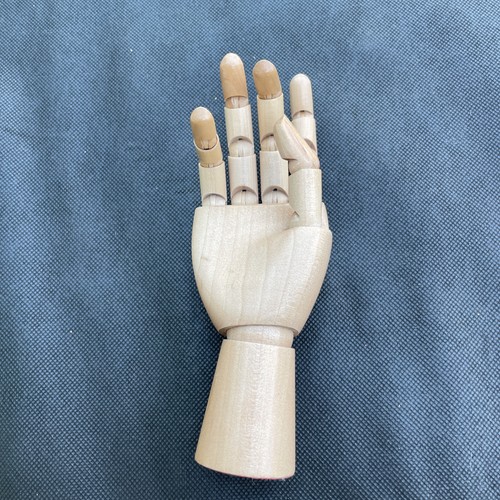 Right hand mannequin figure - hand,