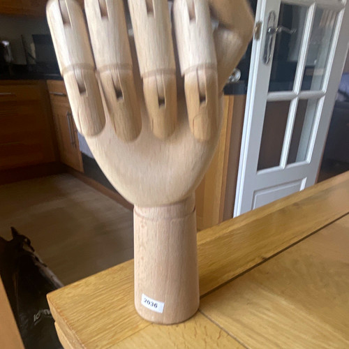 Wooden articulated artist - articulated,