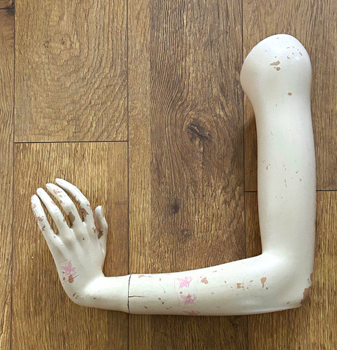 Adult female mannequin left - adult,